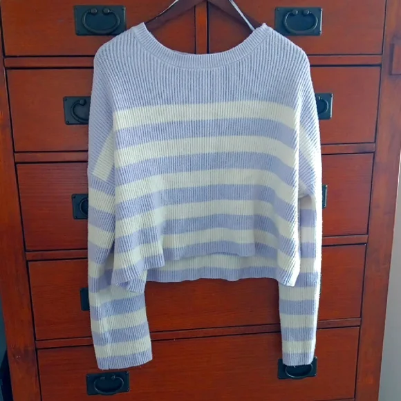 Sincerely Jules Cropped Sweater - Picture 1 of 6